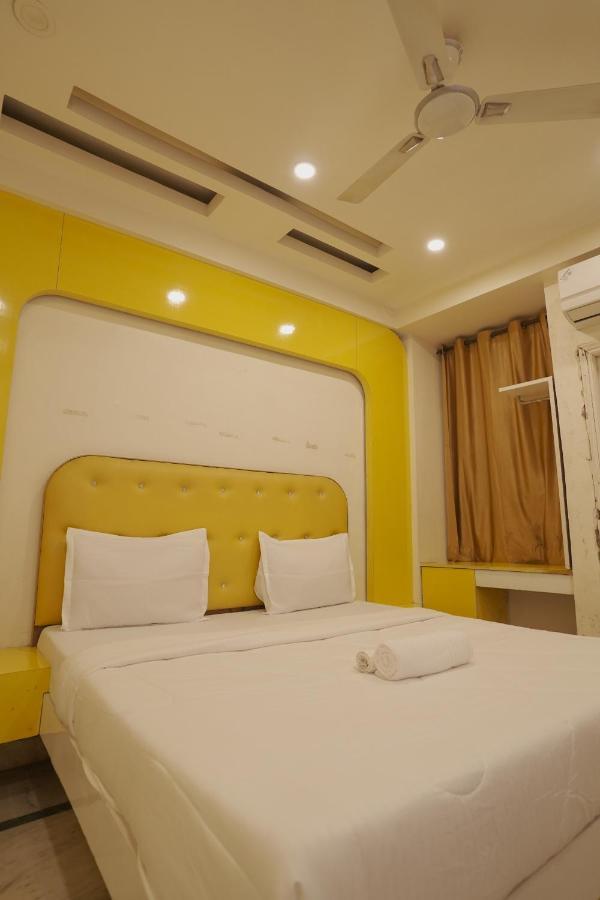 Hotel Leo Continental Νέο Δελχί Εξωτερικό φωτογραφία