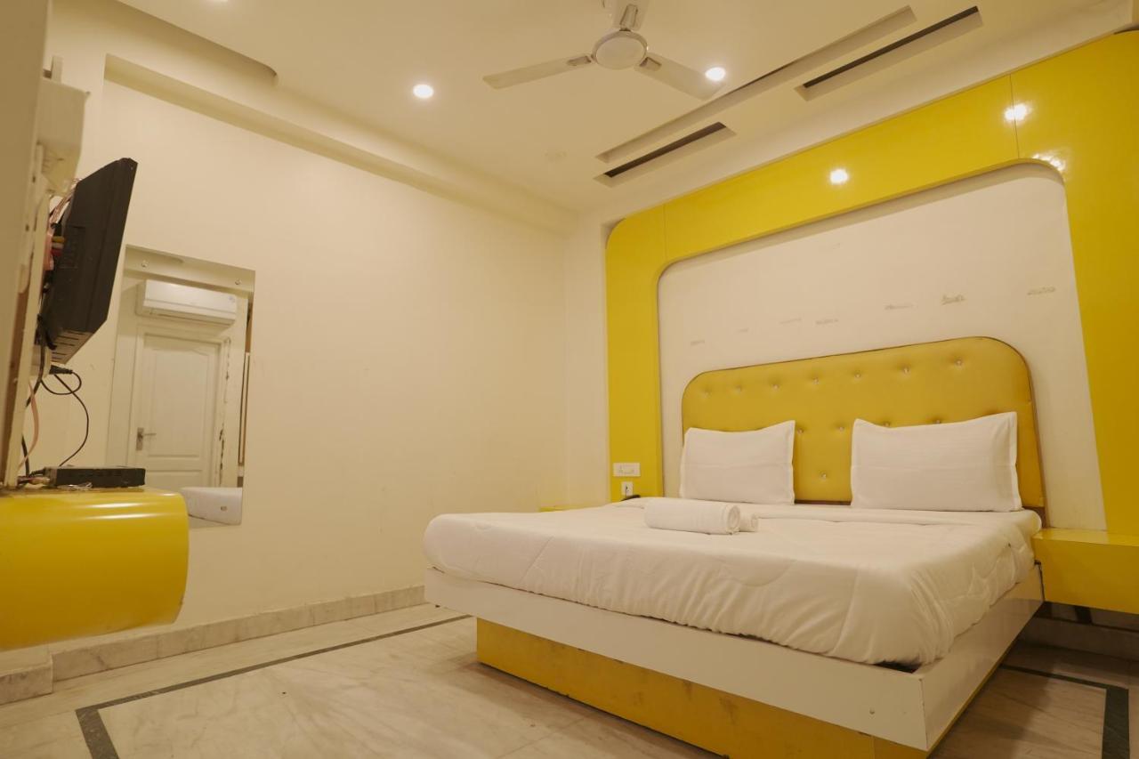 Hotel Leo Continental Νέο Δελχί Εξωτερικό φωτογραφία