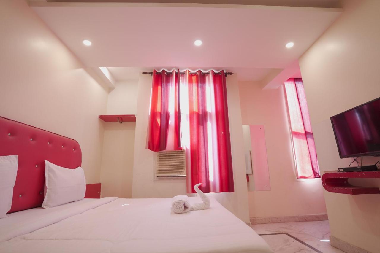 Hotel Leo Continental Νέο Δελχί Εξωτερικό φωτογραφία