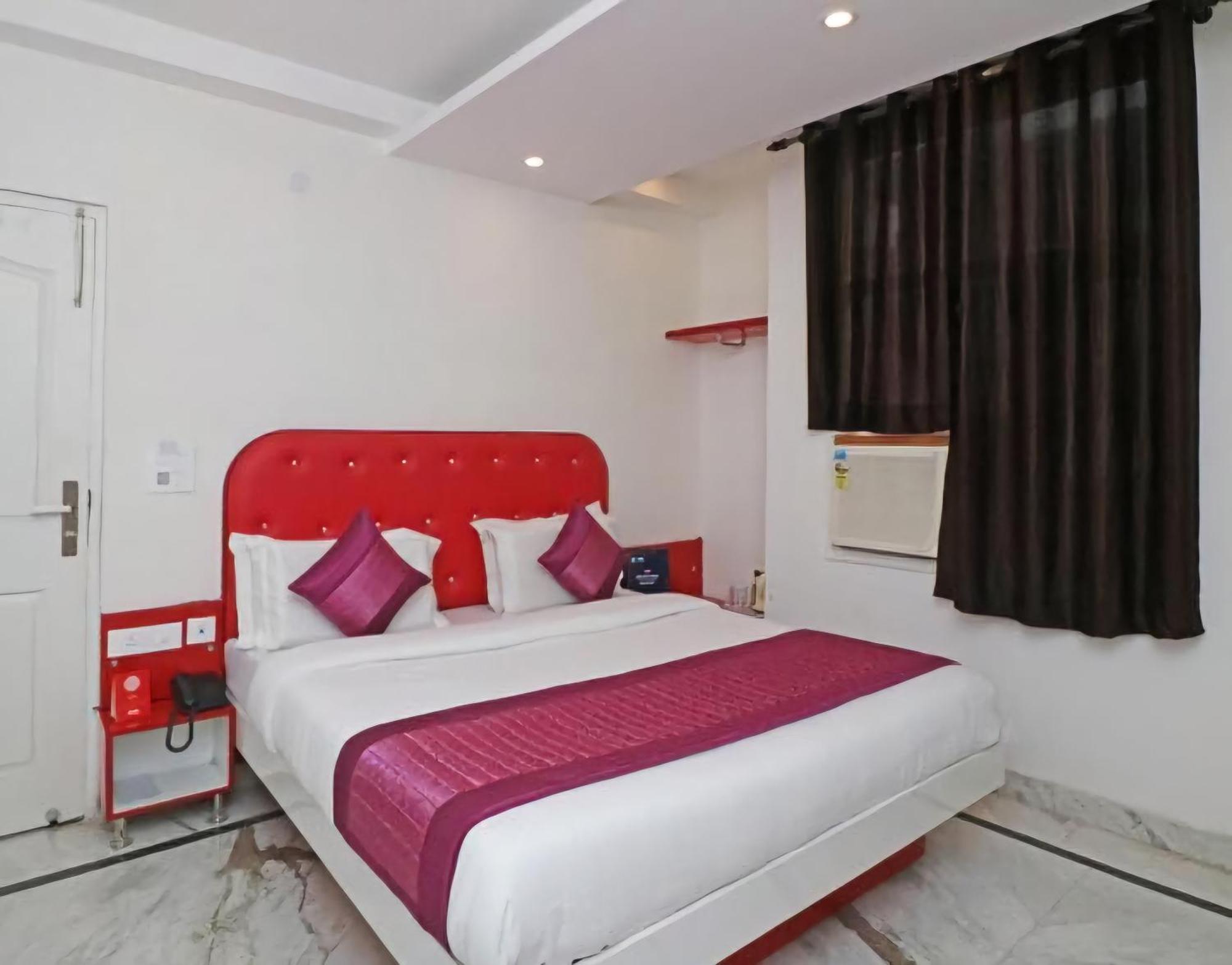 Hotel Leo Continental Νέο Δελχί Εξωτερικό φωτογραφία